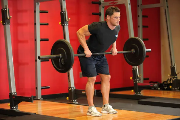 Rowing barre — position finale