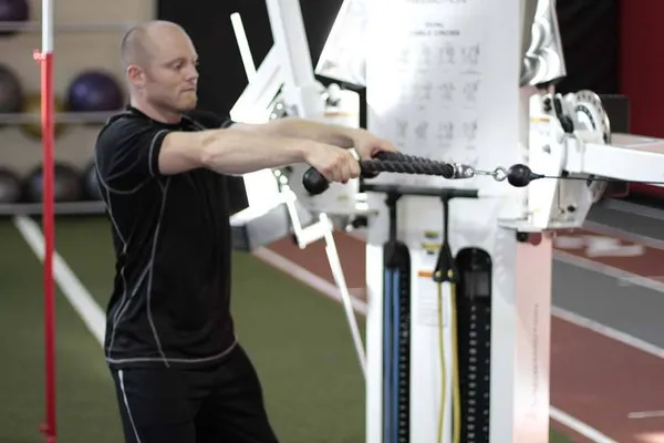 Face pulls — position de départ