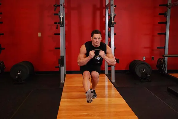 Pistol squat — position finale